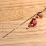 石楠花（シャクナゲ）のかんざし … ¥3,000　（金属アレルギー非対応）