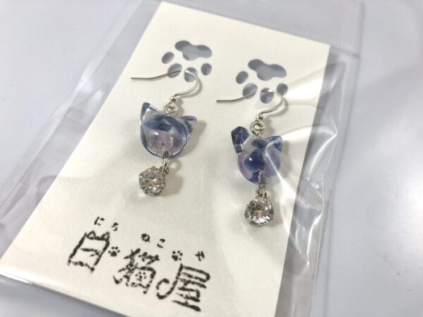 ssk 27 猫と天然石とジルコニアのピアス