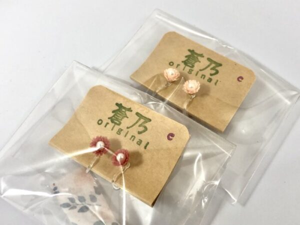 aon 9 小花のイヤリング