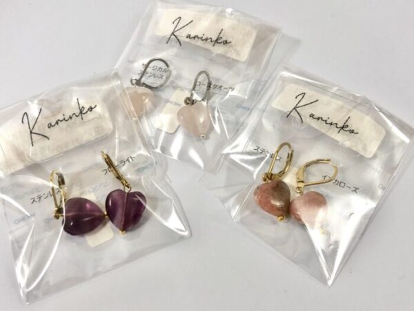 kar 2 天然石ハートピアス