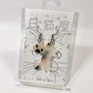 ssk 81 三毛猫ピアス(マット)