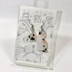 ssk 80 三毛猫ピアス(つやつや)
