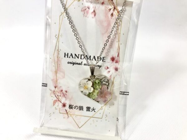 rai 73 シェル × ペリドット 銀ラピスラズリ桜ネックレス