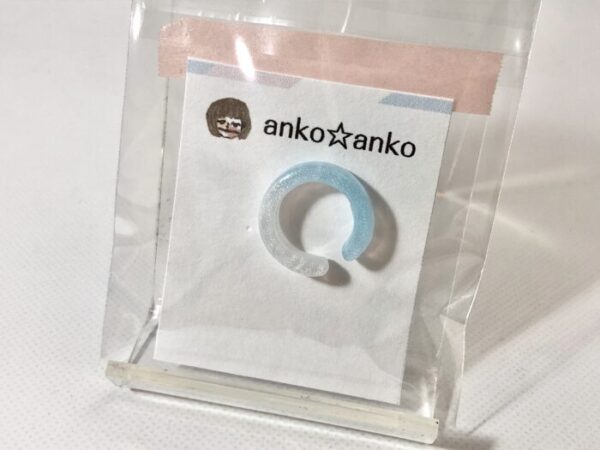 ako 45 ブルー&ホワイトツートンカラーイヤーカフ