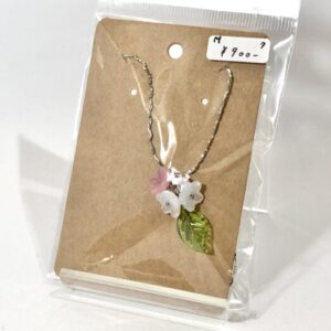 mlg 7 小花のネックレス