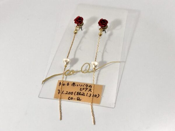 coq 6 赤いバラのピアス