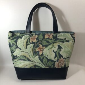 ada 82 トートバッグ