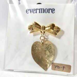 hev 23 ハートリボンブローチ