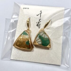 sen 11 九谷焼きフックピアス