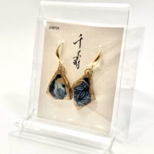 sen 21 有田焼 フックピアス