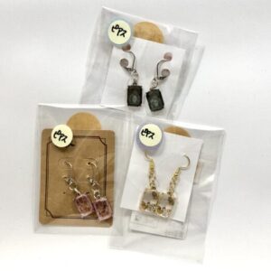 aoz 72 レジンのピアス