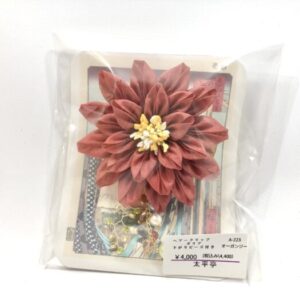 tai 223 ヘアークリップ ダリア下がりビーズ付き