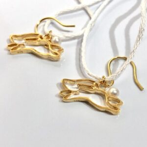 yku 3 駆けるウサギのシルバー925ピアスK18メッキ