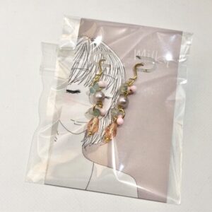 mil 1 チェコビーズのユラユラピアス