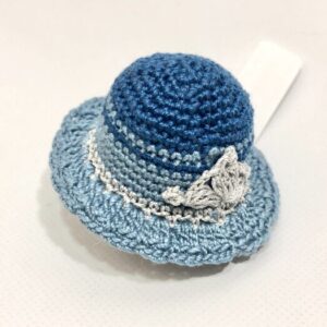 bri 13 帽子のブローチ