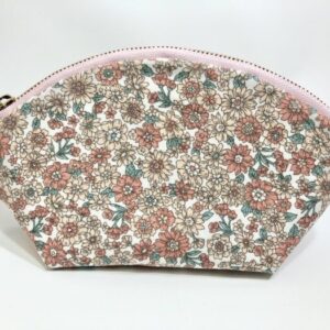 dnc 11 ラウンドポーチ