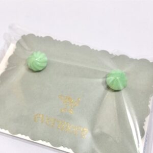 hev 33 ヴィンテージボタン耳飾り(グリーン)(ピアス)