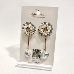 lah 17 パールとガラスのお花ピアス