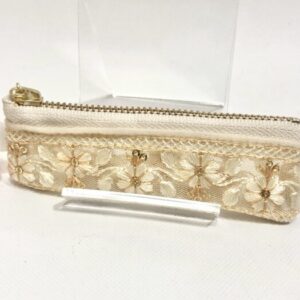 caf 12 インド刺繍リボンポーチ ホワイトレース花 12cm