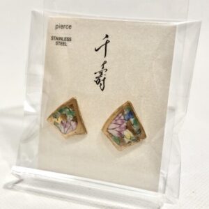 sen 47 花柄陶器ピアス