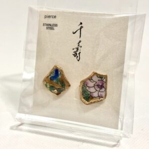 sen 48 花柄陶器ピアス
