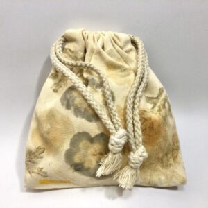 aik 7 お花たたき染め巾着(紫)