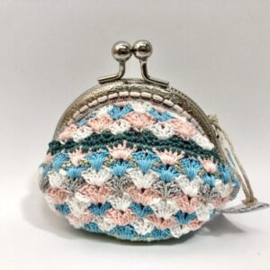 bri 37 手編みのがま口