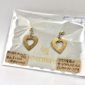 hev 38 オープンハート ピアス