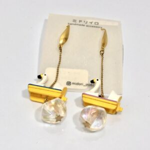 mid 5 ピアス