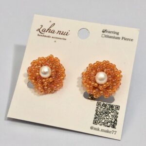 lah 27 オレンジのお花イヤリング