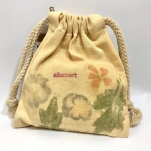 aik 25 お花たたき染め巾着袋(黄)