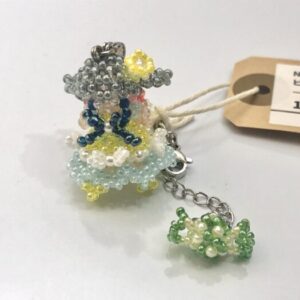 tum 4 ビーズドールのバッグチャーム-キャンディ-